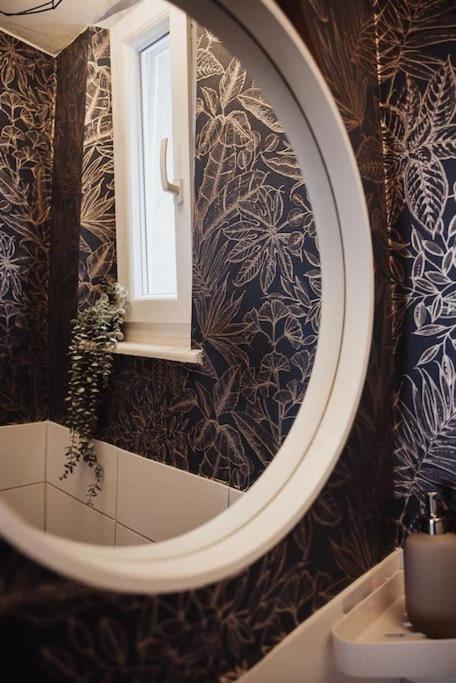 Cozy Dreams: Deluxe 2-Zimmer-Apartment -Kueche Norimberk Exteriér fotografie
